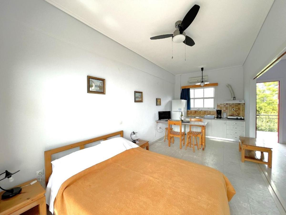 Theodora Apartments Avia Luaran gambar
